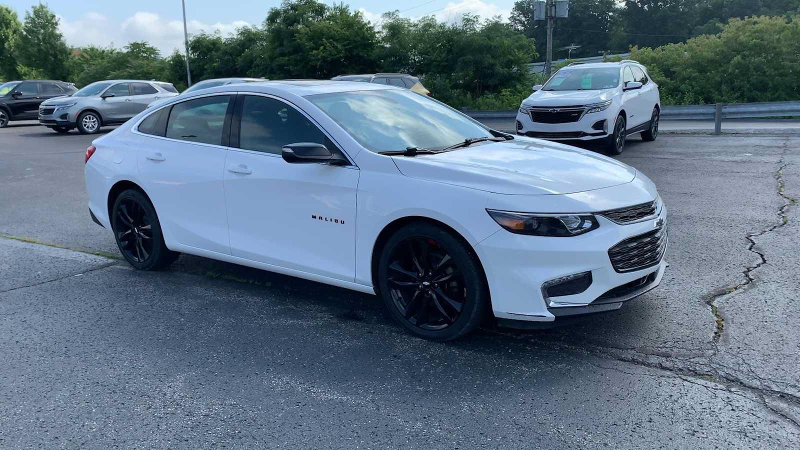 Certified 2018 Chevrolet Malibu LT w/ Redline Edition FWD image 2