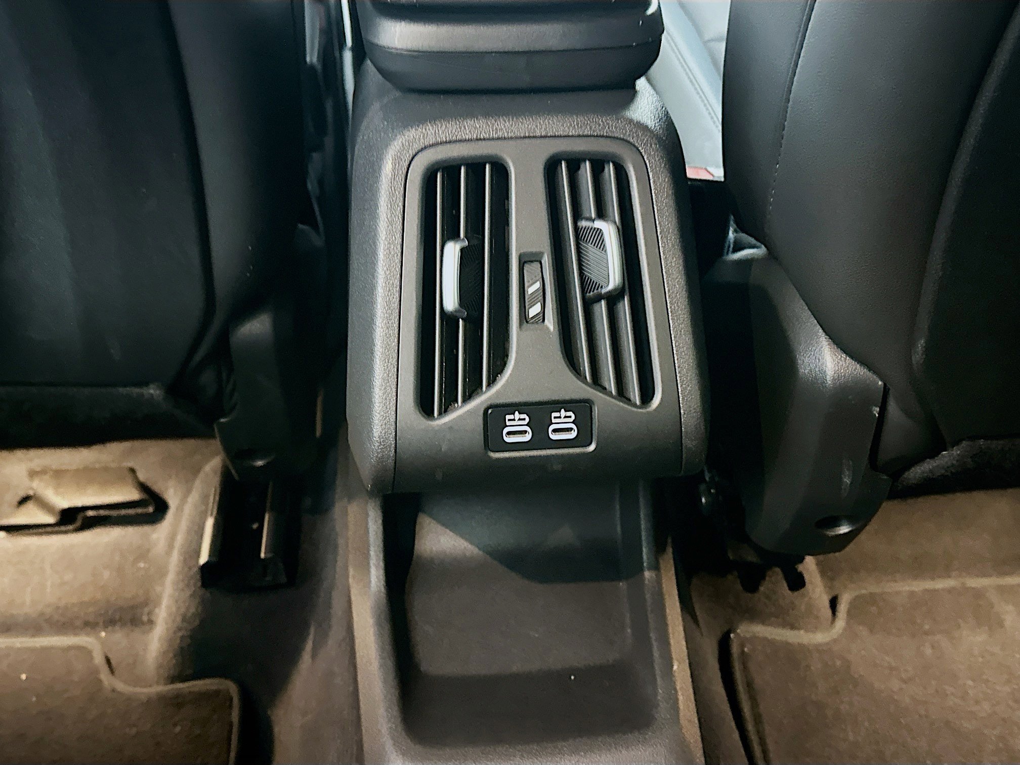 Used 2025 BMW X2 xDrive28i image 29