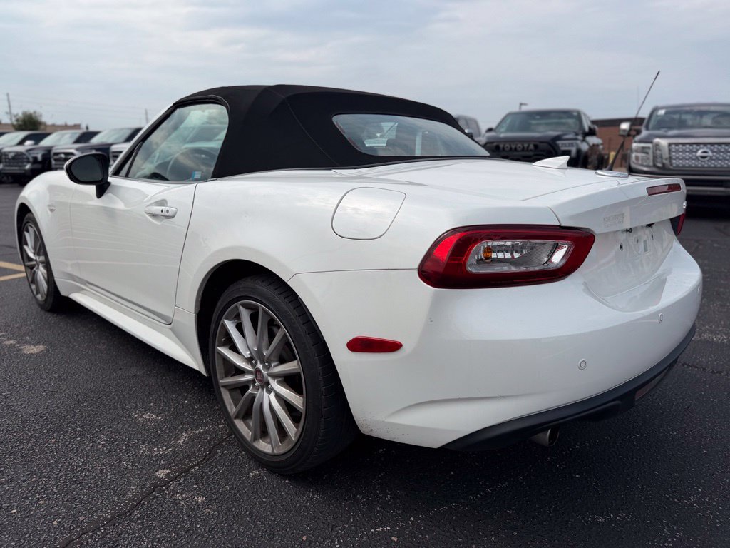 Used 2019 FIAT 124 Spider Lusso w/ Convenience Group RWD image 5
