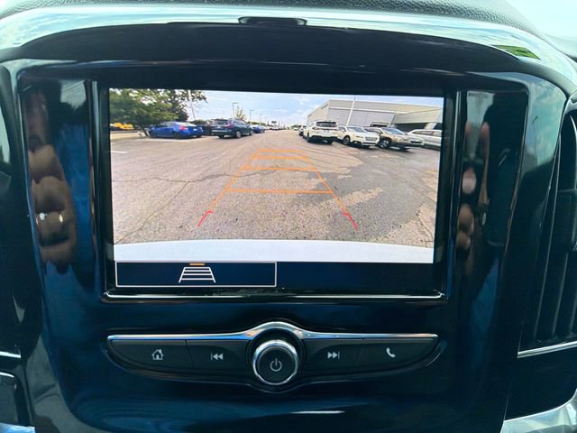 Used 2021 Chevrolet Traverse LS FWD image 13
