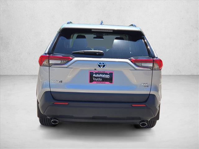 Used 2024 Toyota RAV4 XLE AWD/4WD image 7