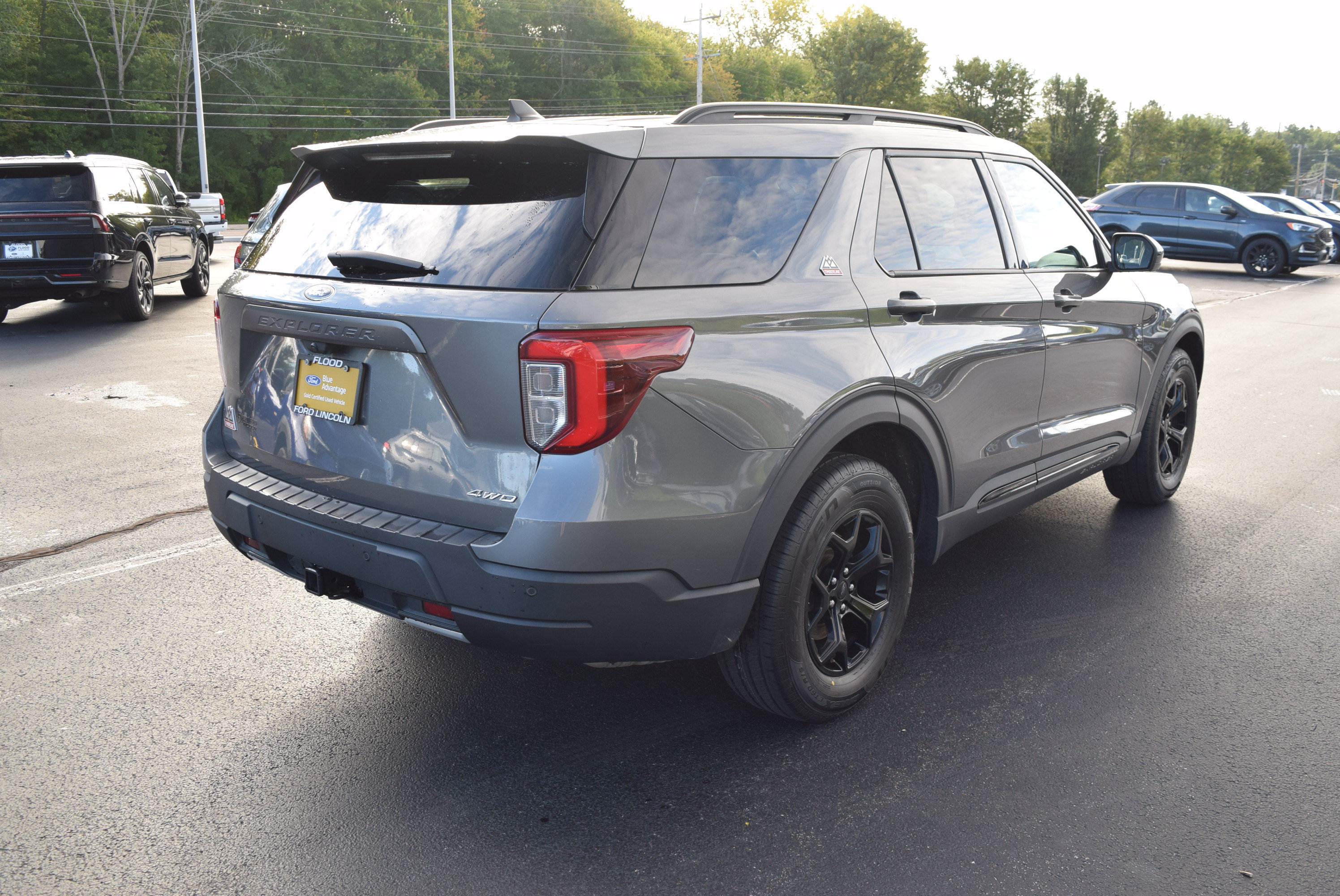 Used 2023 Ford Explorer Timberline w/ Timberline Technology Package AWD/4WD image 4