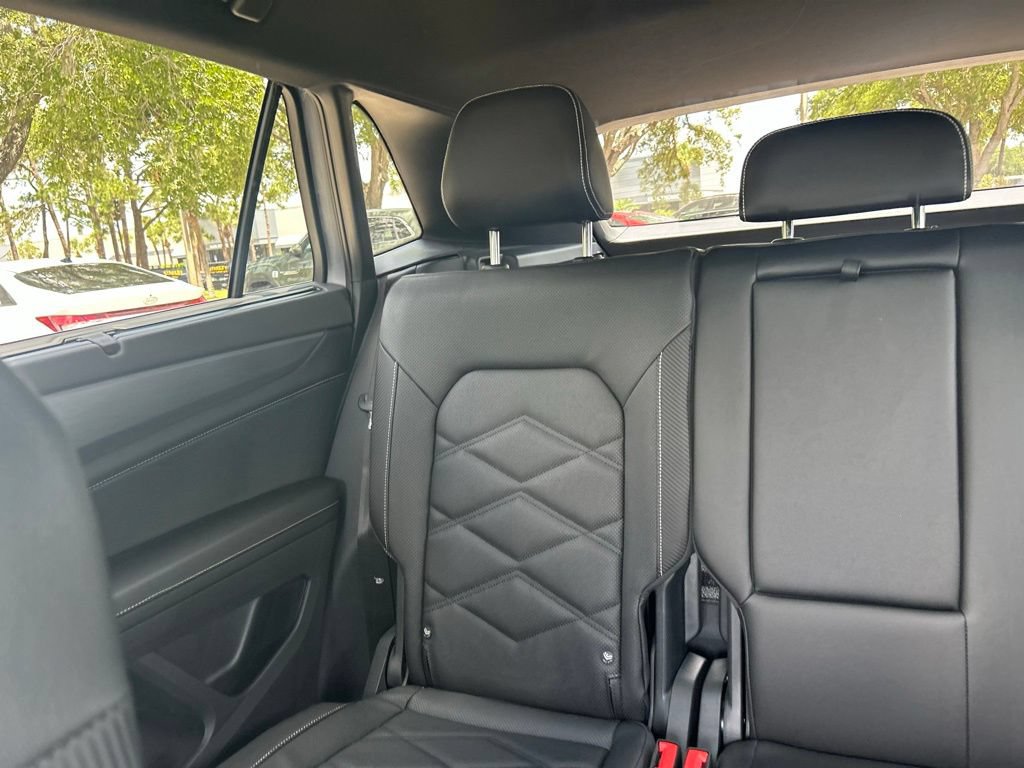New 2026 Volkswagen Atlas Cross Sport SE AWD/4WD image 12
