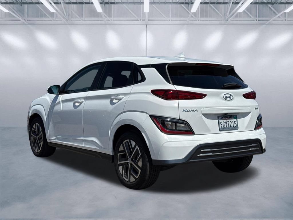 Used 2023 Hyundai Kona SEL FWD image 4