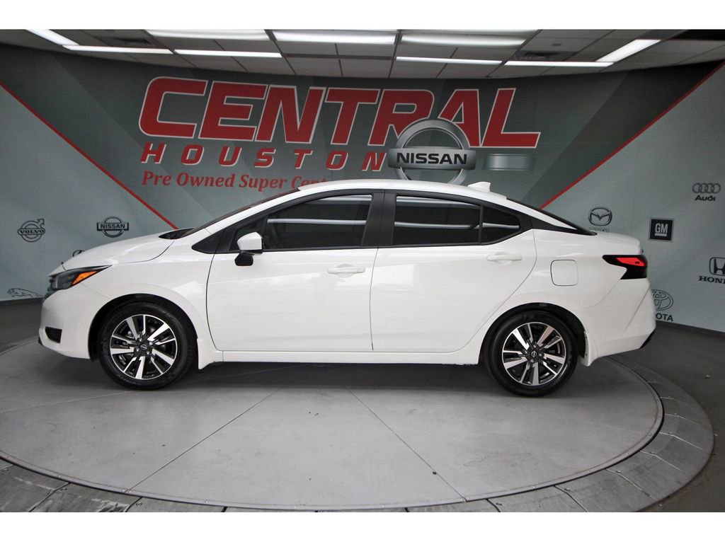 Used 2025 Nissan Versa SV w/ Trunk Package image 3