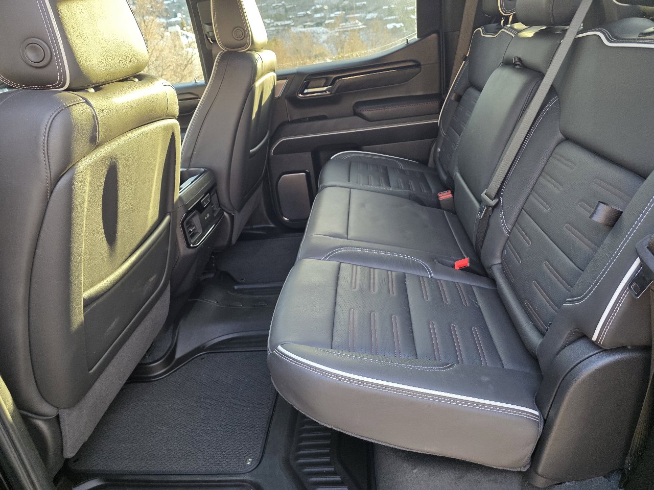 Used 2025 GMC Sierra 1500 AT4X image 14