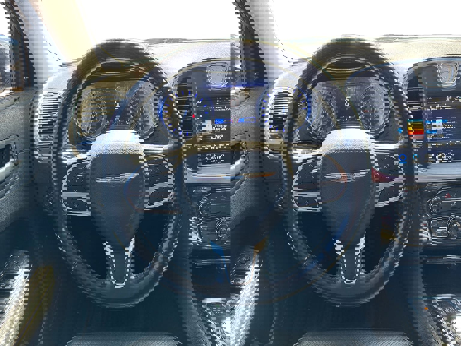 Used 2018 Chrysler 300 Limited image 13