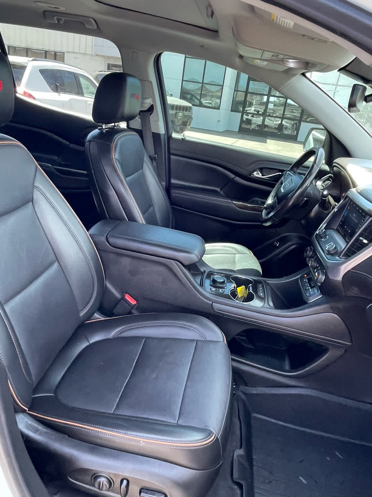 Used 2021 GMC Acadia AT4 w/ Technology Package AWD/4WD image 24