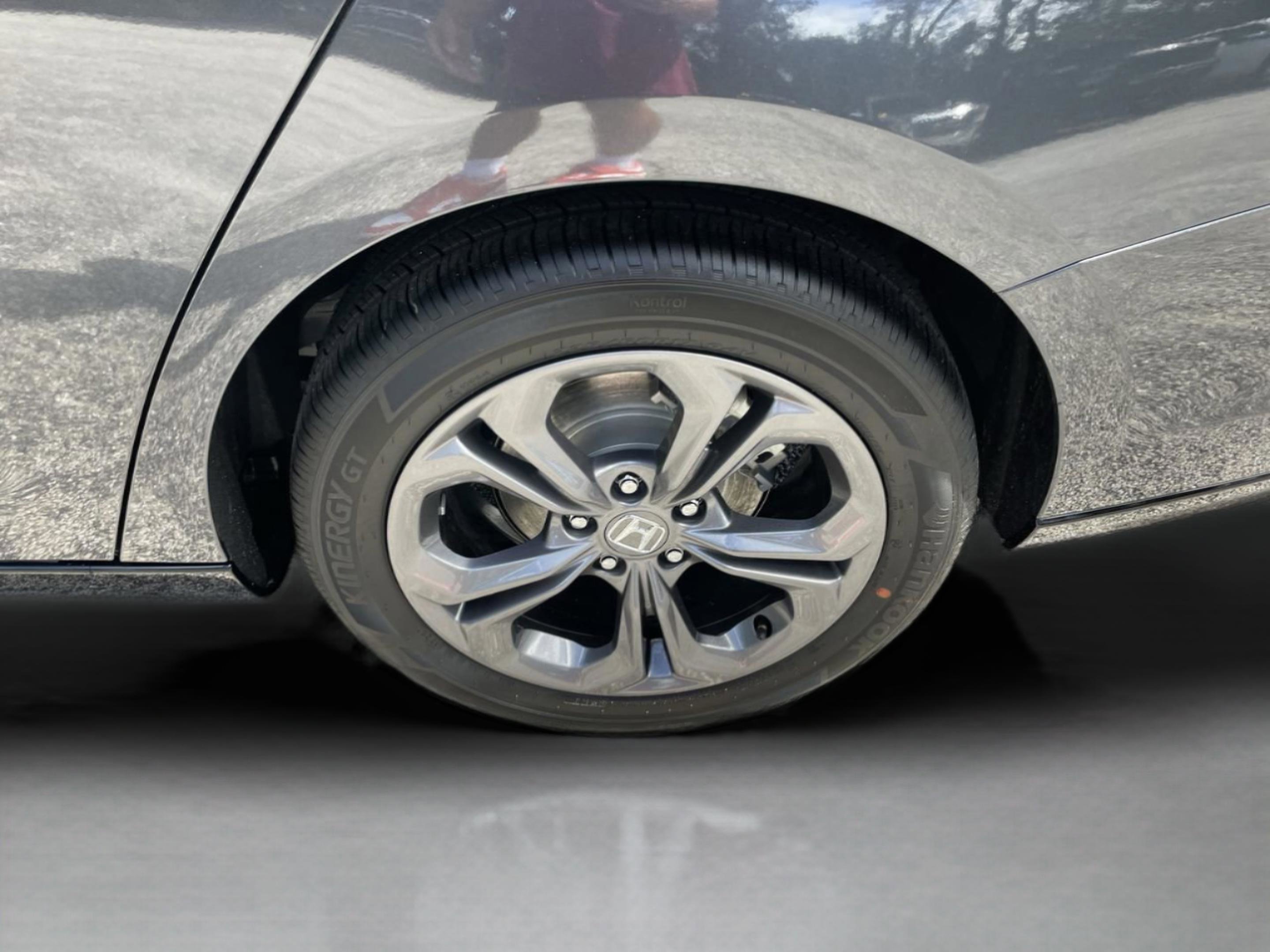 New 2025 Honda Accord EX-L image 32