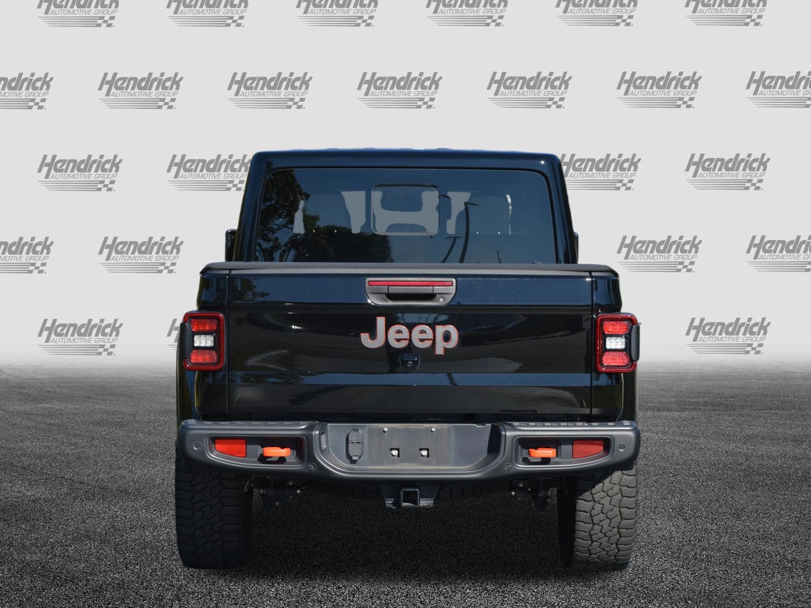 Used 2024 Jeep Gladiator Mojave AWD/4WD image 10