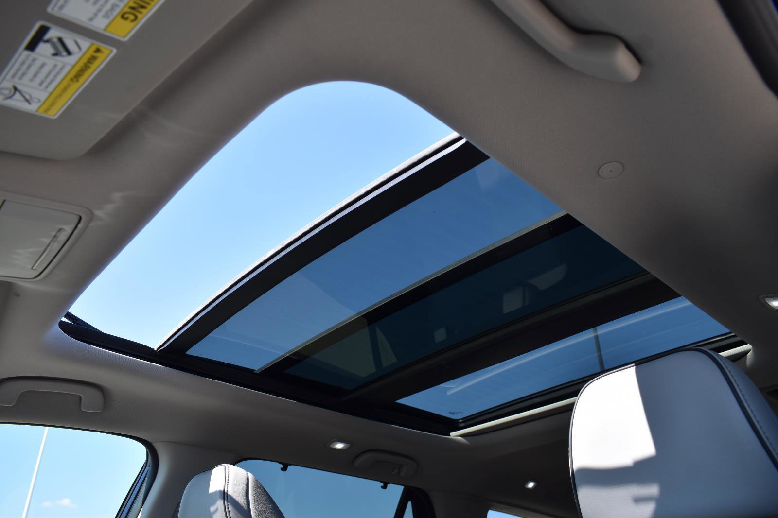 Used 2023 Honda Pilot Elite image 11