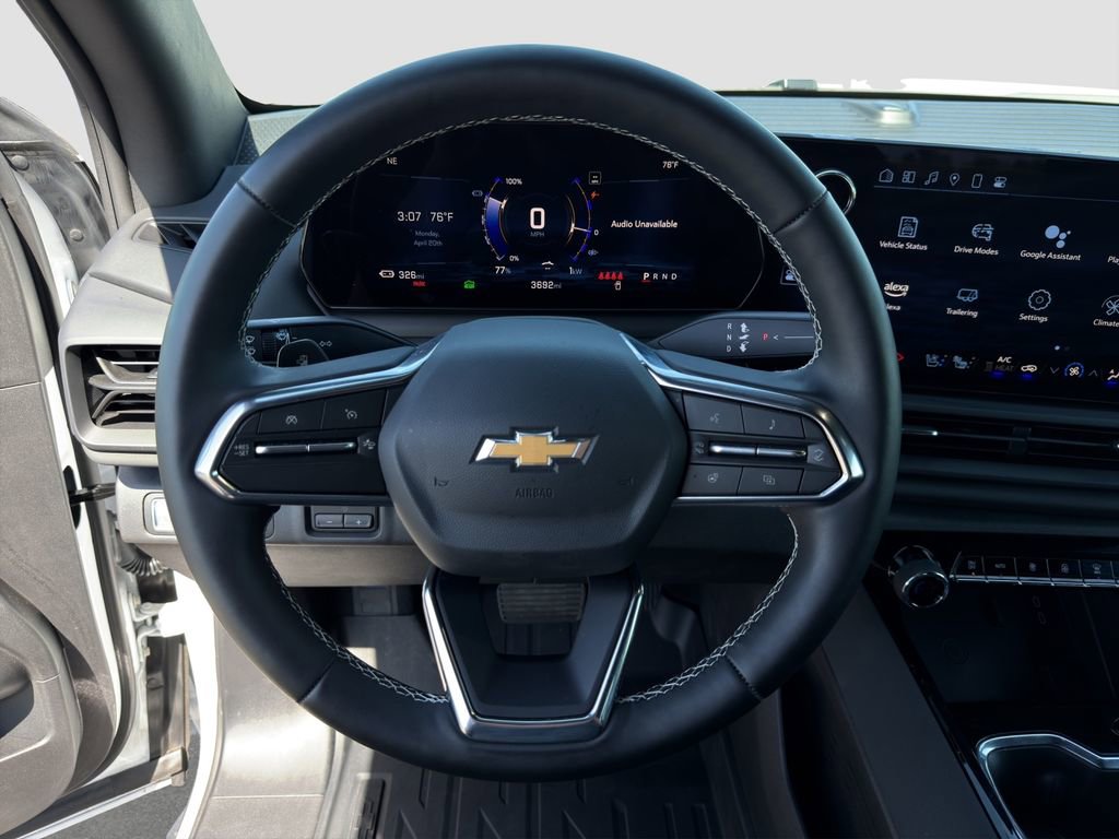 Used 2025 Chevrolet Silverado EV LT image 10