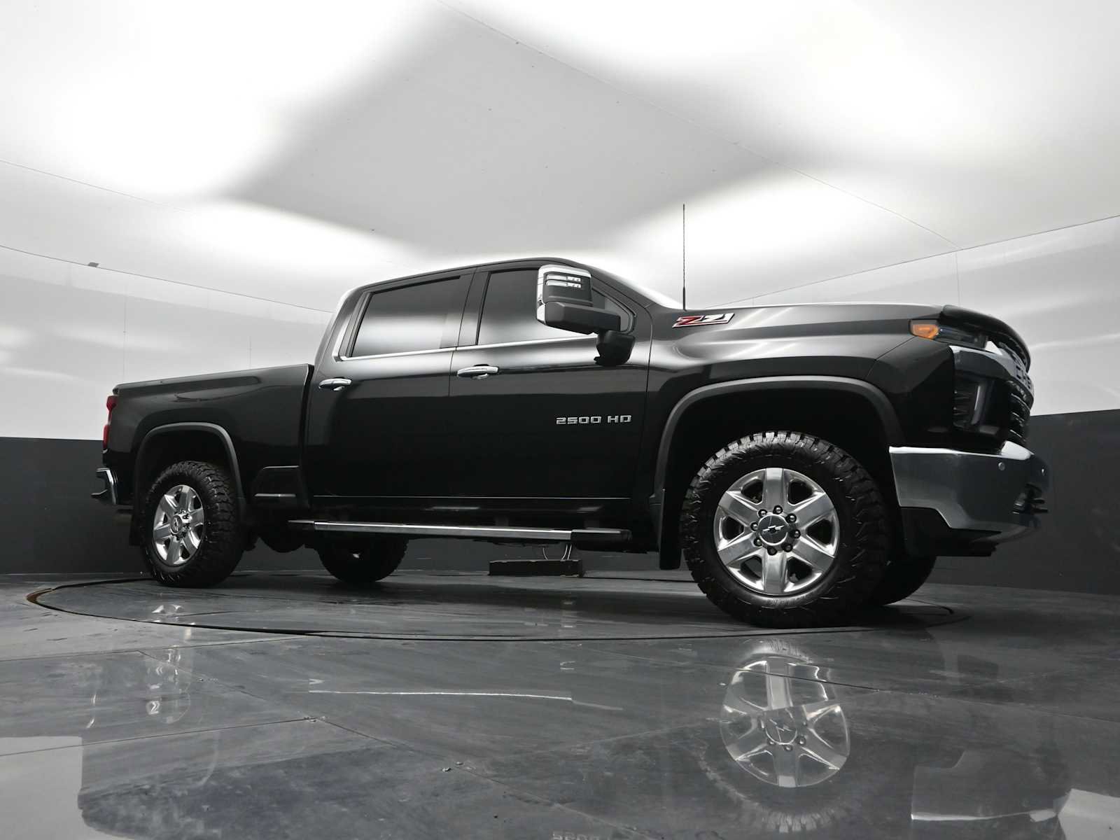 Used 2020 Chevrolet Silverado 2500 LTZ w/ LTZ Plus Package image 19