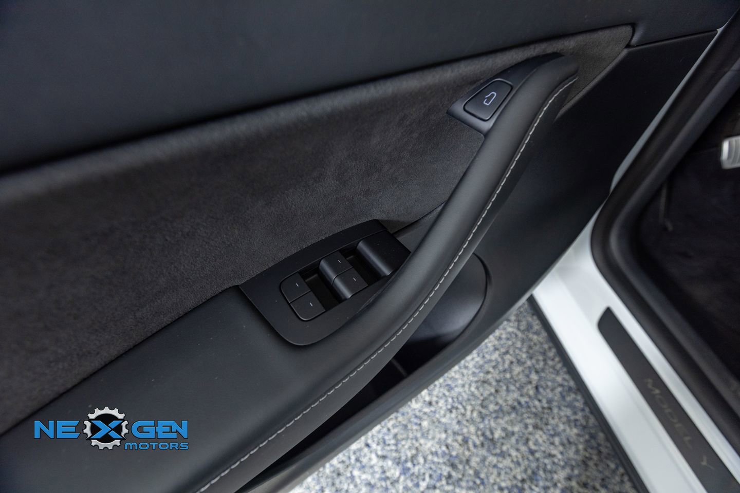 Used 2022 Tesla Model Y Performance image 12