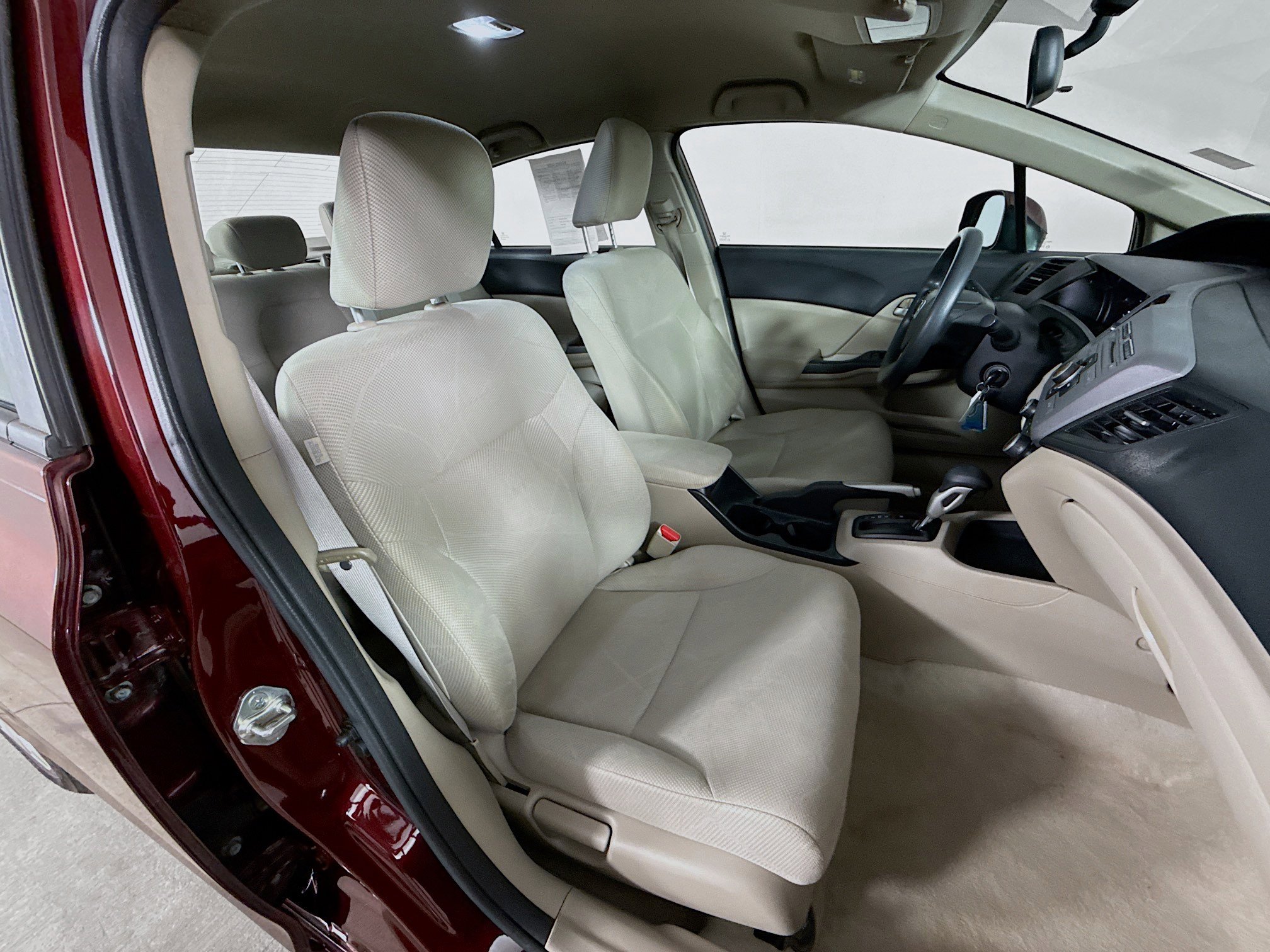 Used 2012 Honda Civic LX image 32