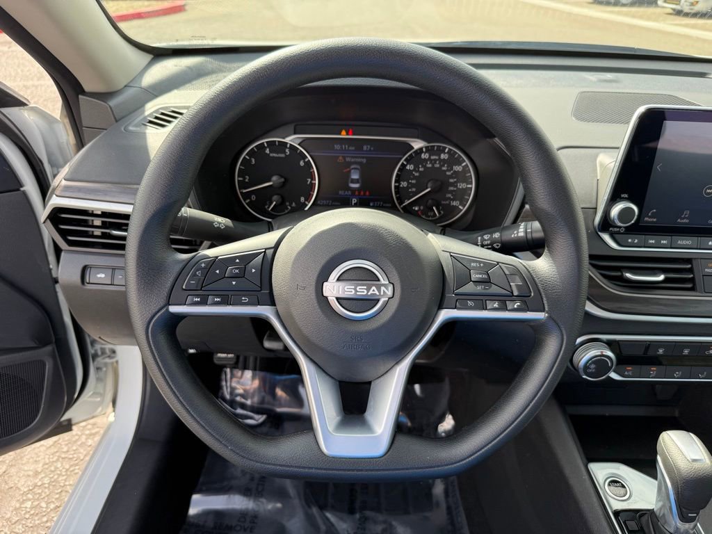 Used 2025 Nissan Altima 2.5 SV FWD image 20