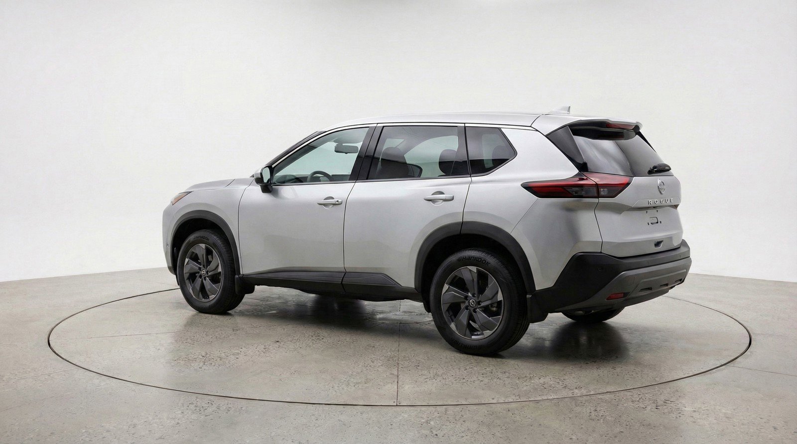 Used 2025 Nissan Rogue SV image 6