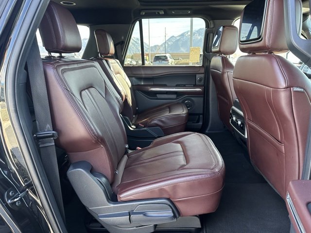 Used 2023 Ford Expedition Max Limited image 14