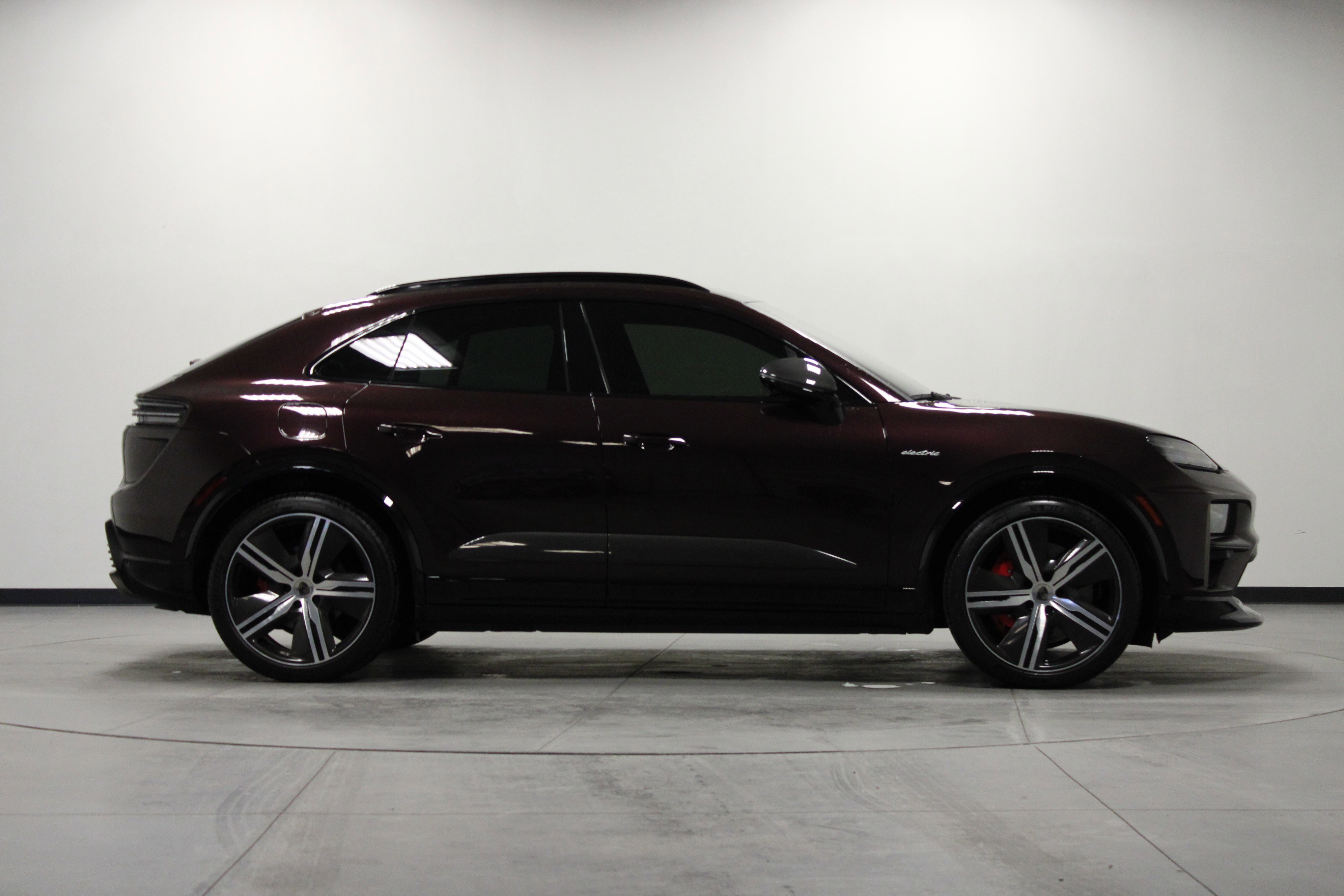 Used 2024 Porsche Macan Turbo Electric image 3