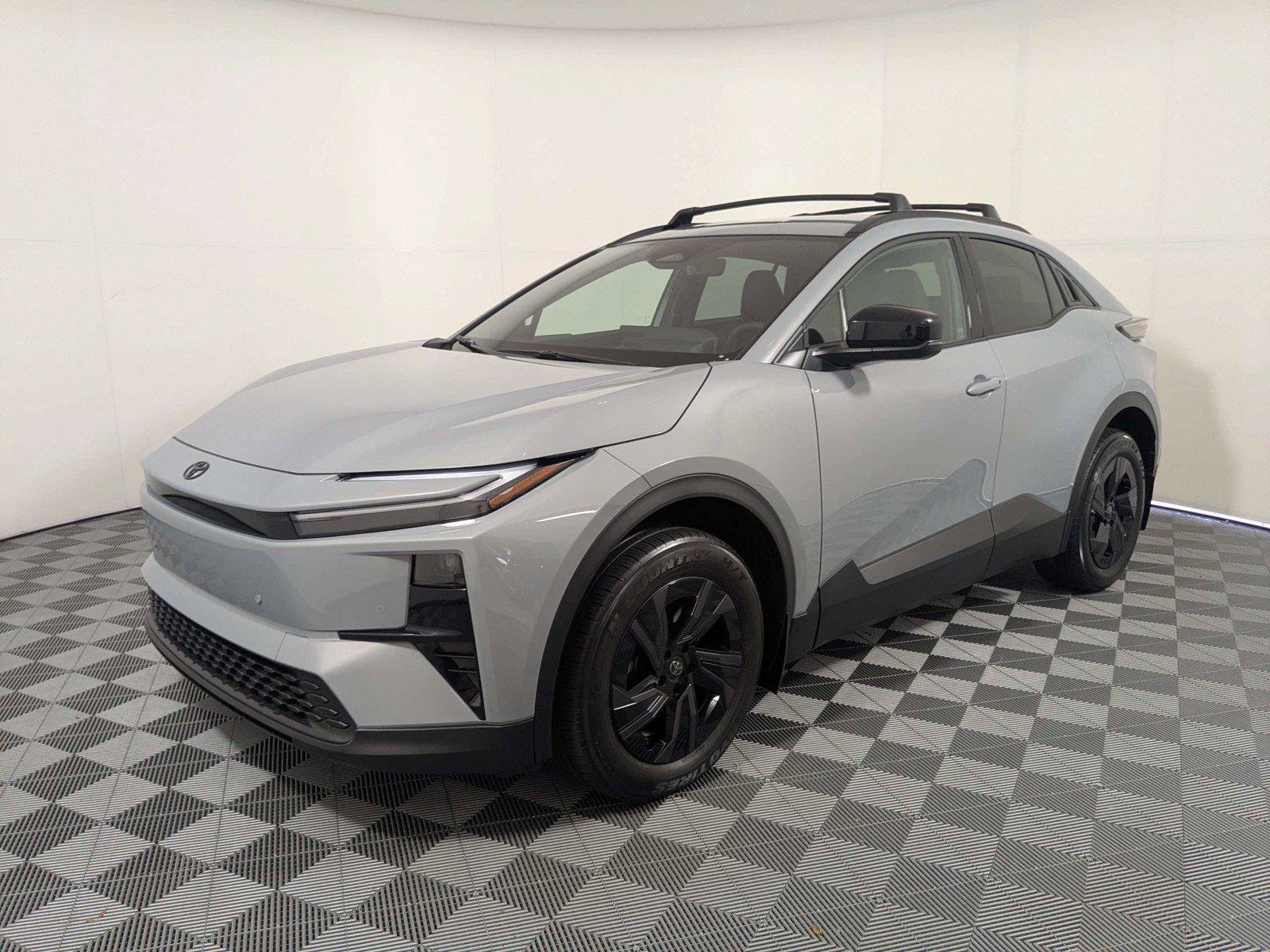 Used 2026 Toyota C-HR AWD/4WD image 2