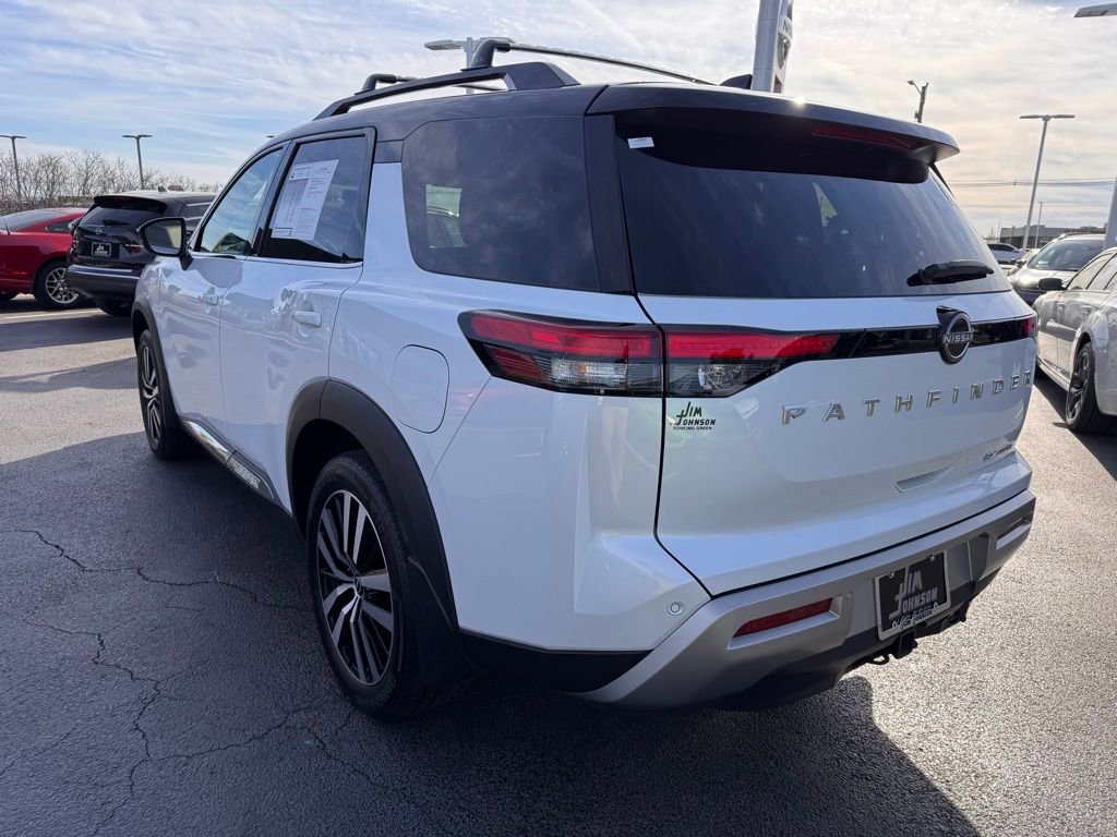 Used 2025 Nissan Pathfinder Platinum w/ Cargo Package FWD image 3