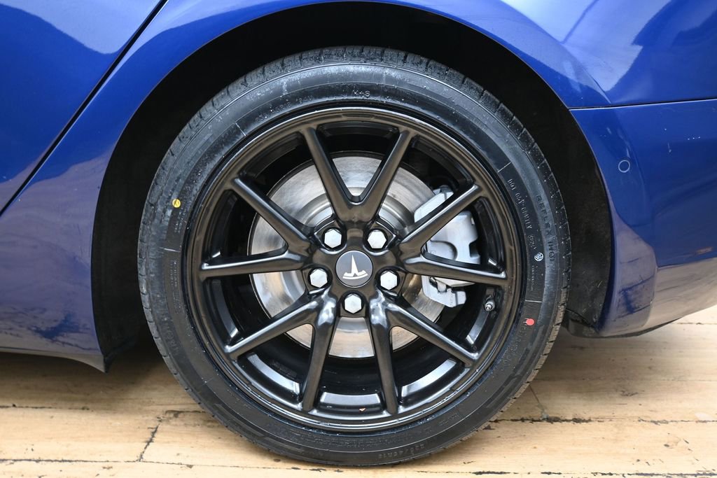 Used 2018 Tesla Model 3 Long Range image 10