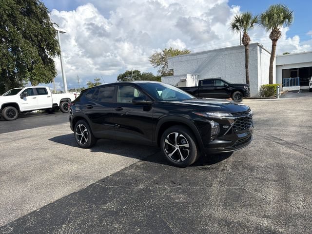 New 2026 Chevrolet Trax RS w/ Sunroof Package FWD image 17