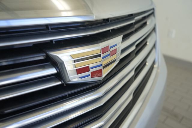Used 2019 Cadillac XT5 Luxury w/ Trailering Package AWD/4WD image 19