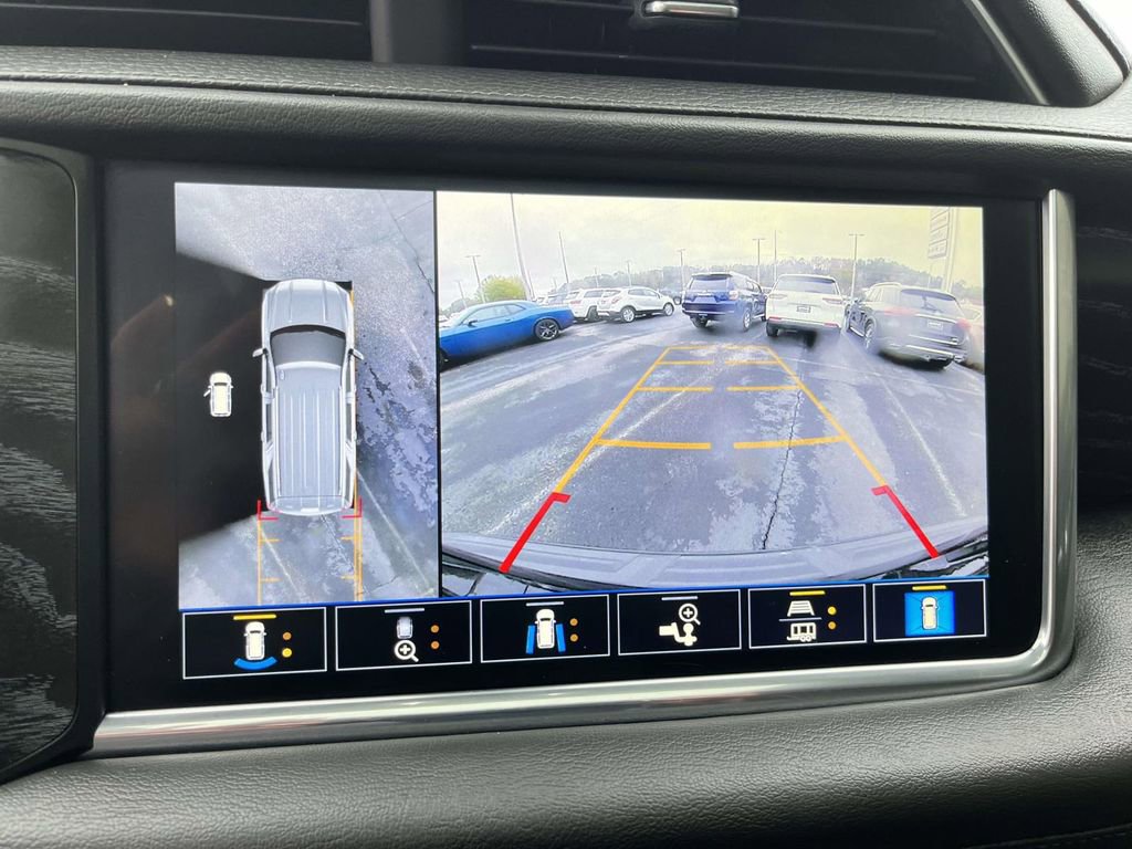 Used 2021 GMC Yukon Denali w/ Denali Premium Package image 21