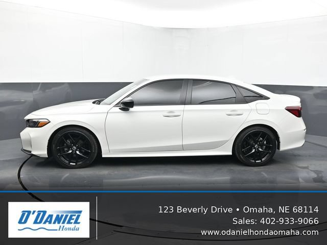 Used 2025 Honda Civic Sport image 2