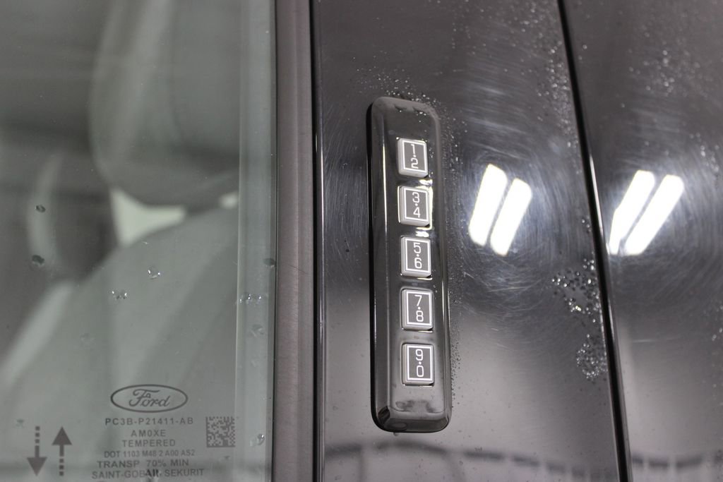 Used 2024 Ford F250 XLT image 18