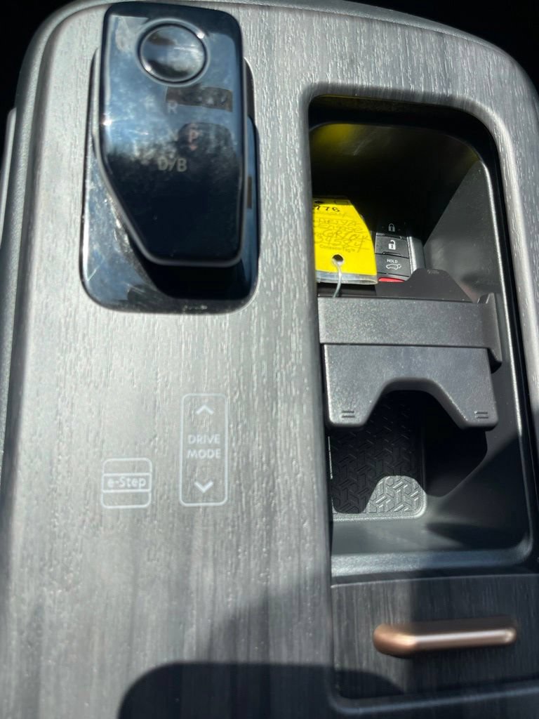 Certified 2024 Nissan Ariya FWD image 19