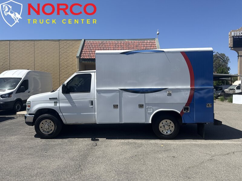 Used 2013 Ford E-350 and Econoline 350 Super Duty w/ Class I Trailer Tow Pkg RWD image 5