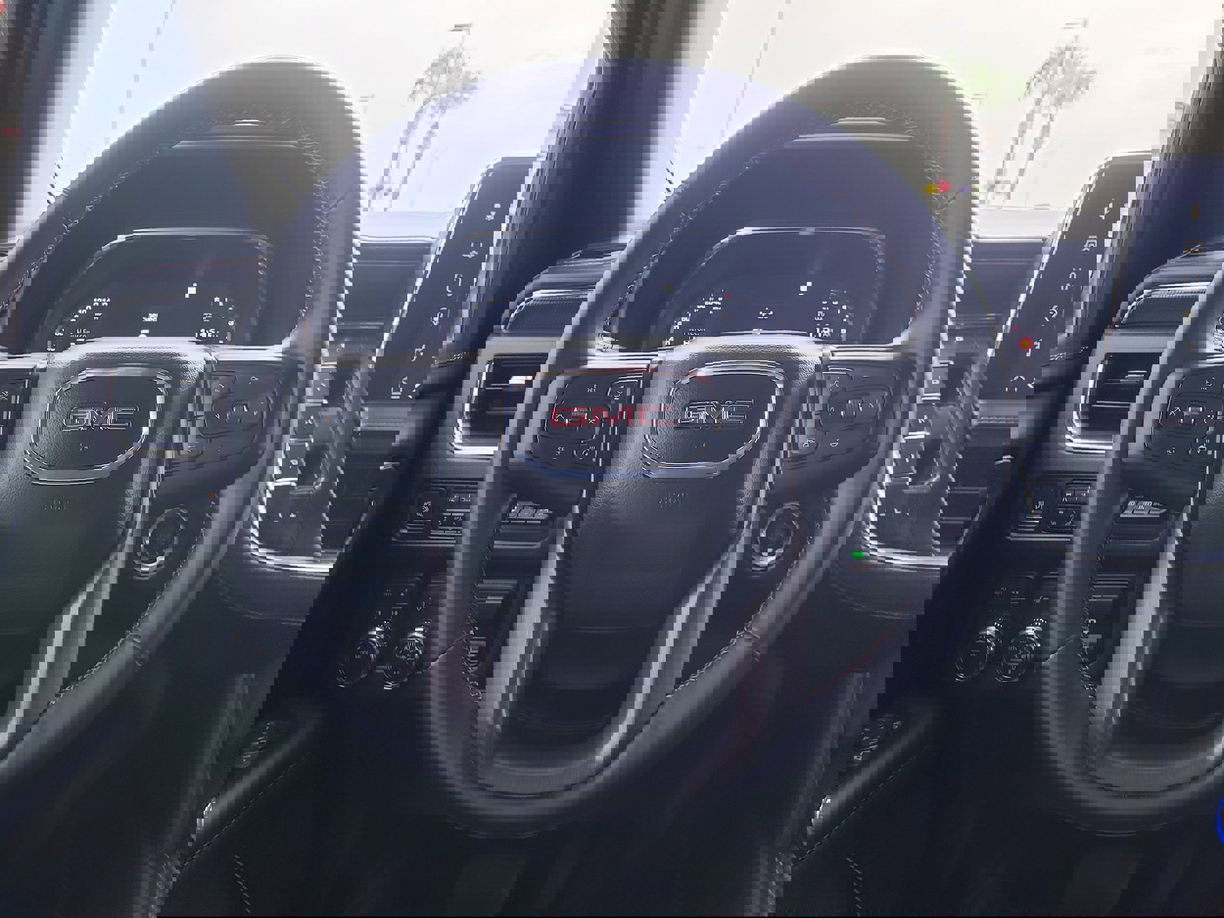 Used 2024 GMC Yukon AT4 w/ Technology Package image 38