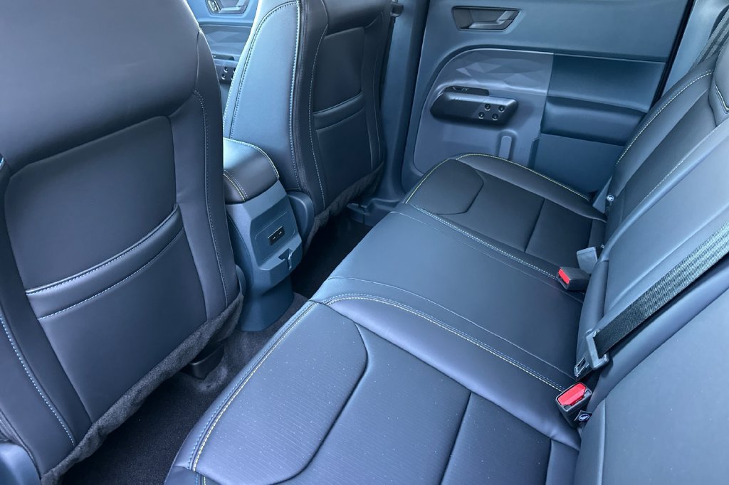New 2026 Ford Maverick Lobo AWD/4WD image 12