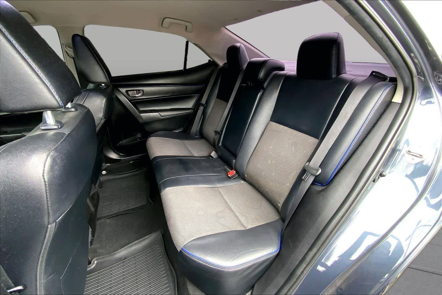 Used 2018 Toyota Corolla SE FWD image 20