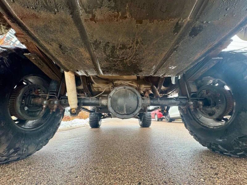 Used 1993 GMC Yukon 4WD 2-Door image 10