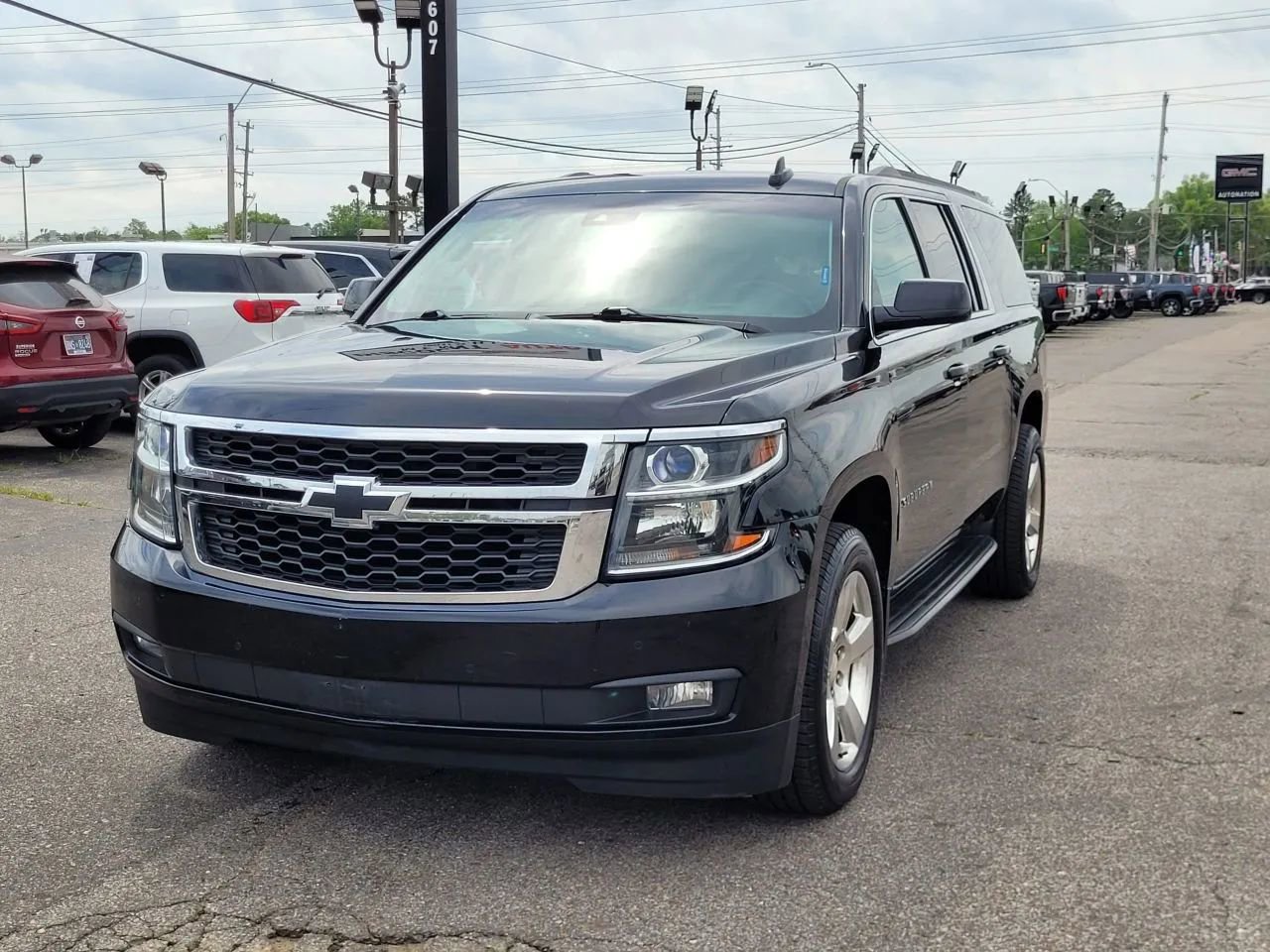 Used 2015 Chevrolet Suburban LT AWD/4WD image 6
