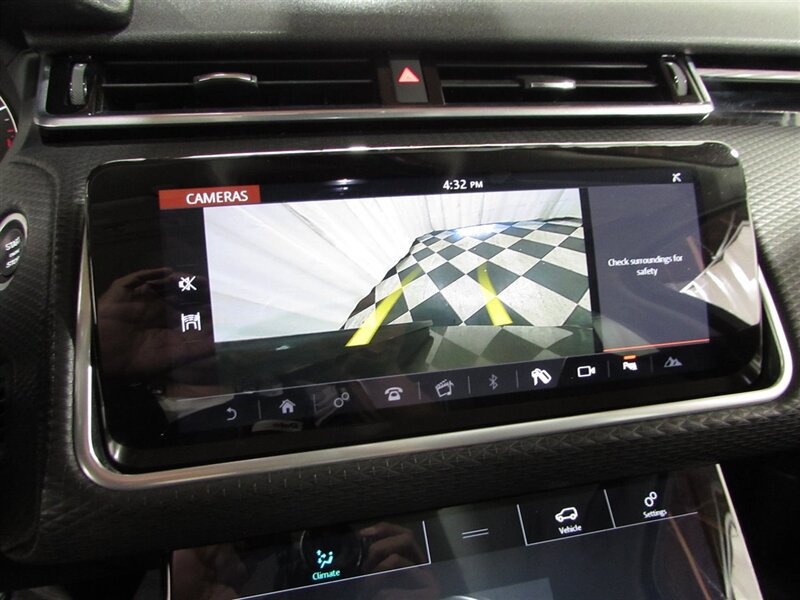 Used 2018 Land Rover Range Rover Velar AWD/4WD image 52