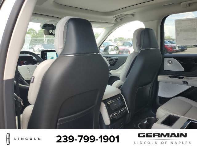 New 2026 Lincoln Aviator Reserve AWD/4WD image 21