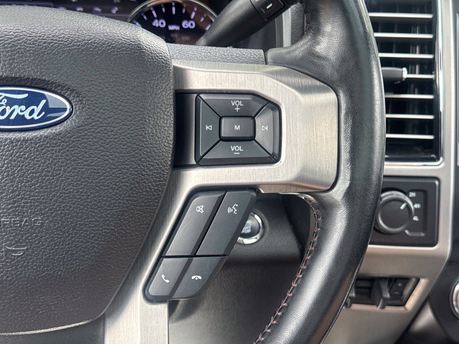 Used 2019 Ford F350 Platinum w/ Platinum Ultimate Package AWD/4WD image 27