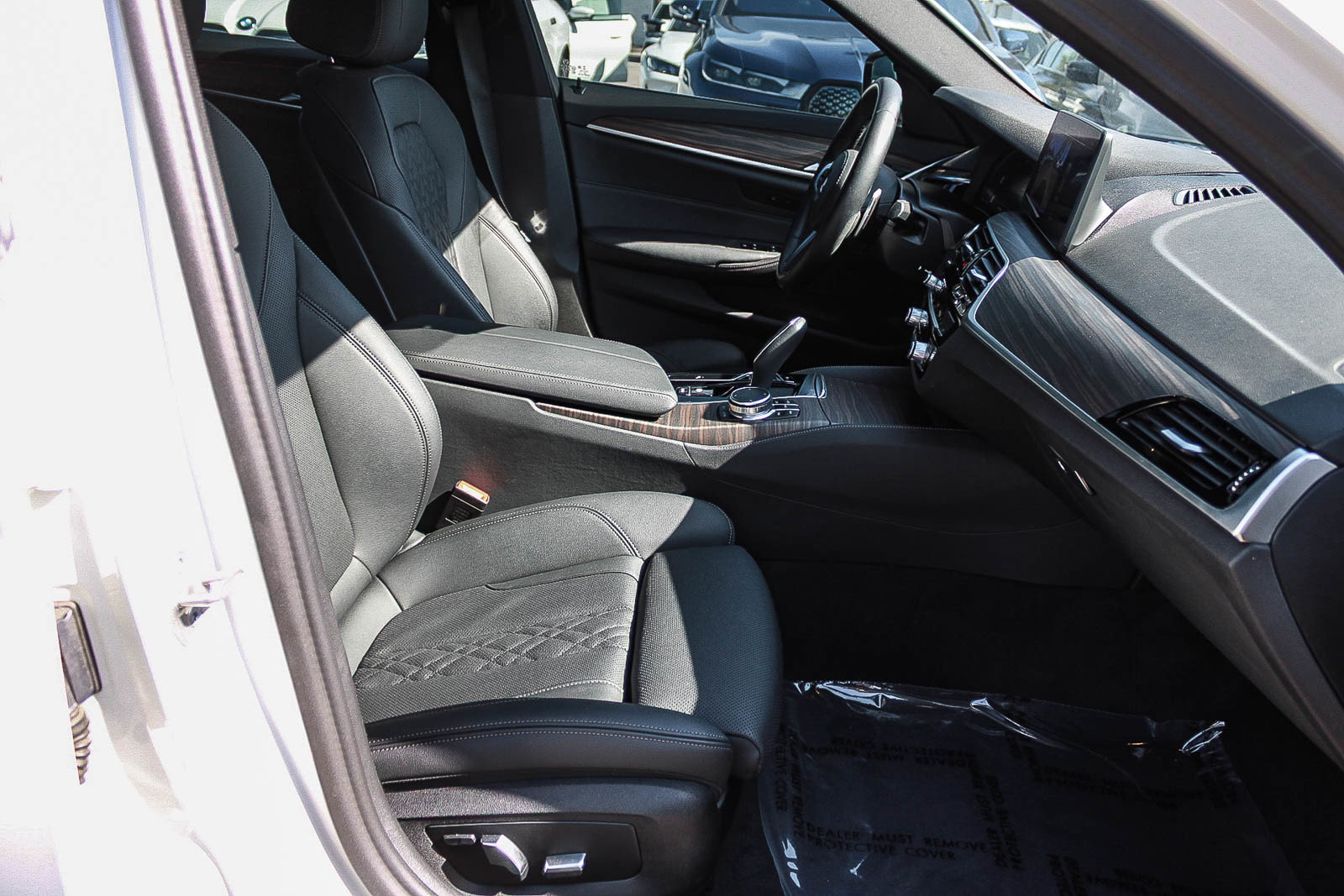 Used 2023 BMW 540i w/ M Sport Package RWD image 16