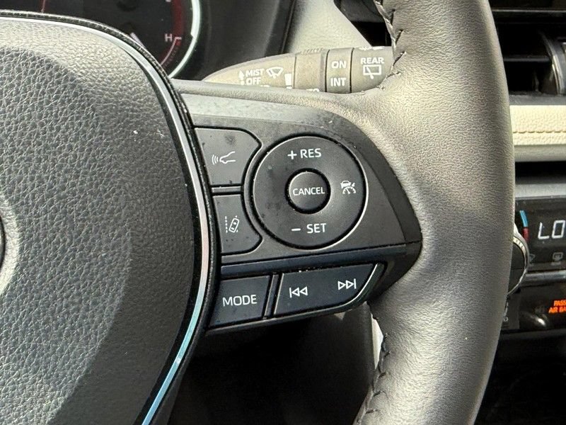 Used 2025 Toyota RAV4 XLE Premium w/ Weather Package AWD/4WD image 21