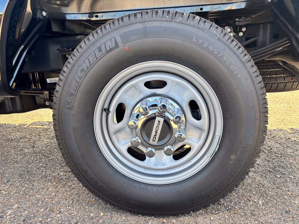New 2026 Ford F350 XL w/ XL Driver Assist Package RWD image 11