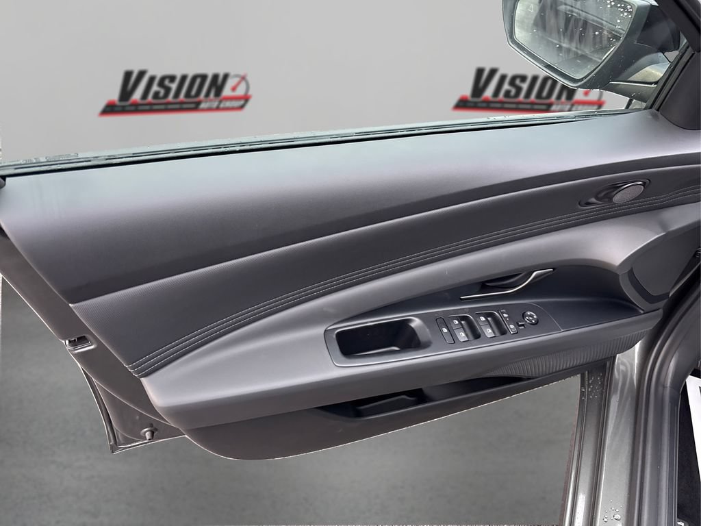 New 2026 Hyundai Elantra SEL FWD image 25
