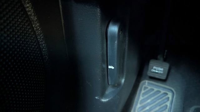 Used 2015 Kia Sorento LX image 36