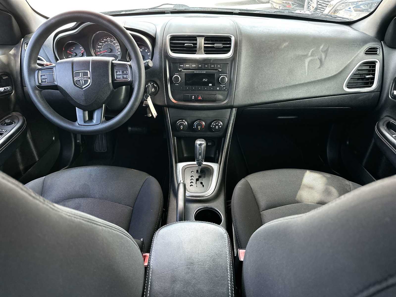 Used 2013 Dodge Avenger SE FWD image 25