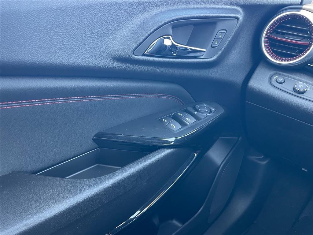 New 2026 Chevrolet Trax RS w/ Driver Confidence Package FWD image 19