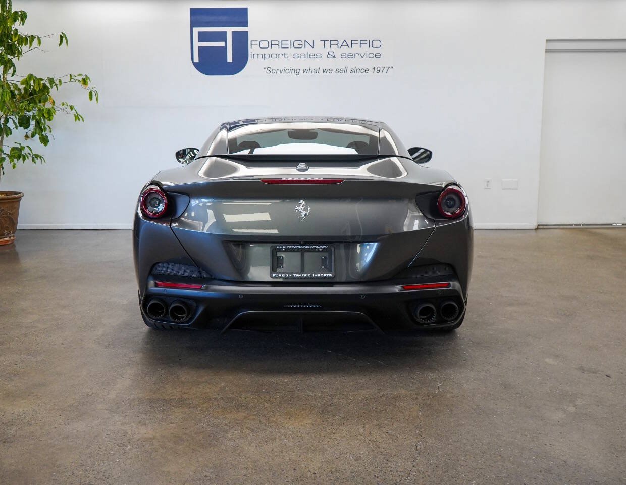 Used 2019 Ferrari Portofino RWD image 7