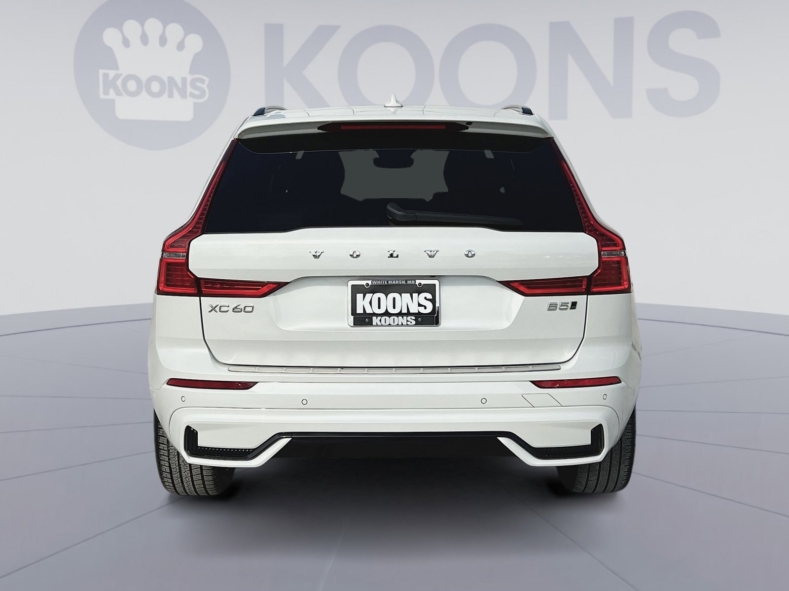 Certified 2023 Volvo XC60 B5 Ultimate w/ Protection Package Premier image 5